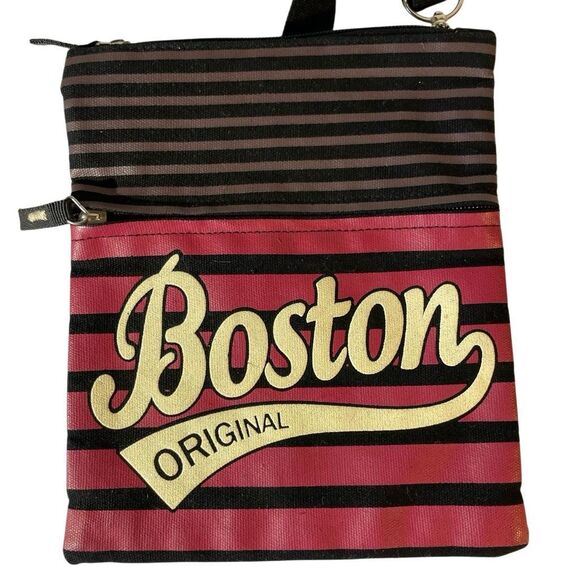 Robin Ruth Crossbody Boston Bag. destination, travel, hobo - Picture 11 of 16